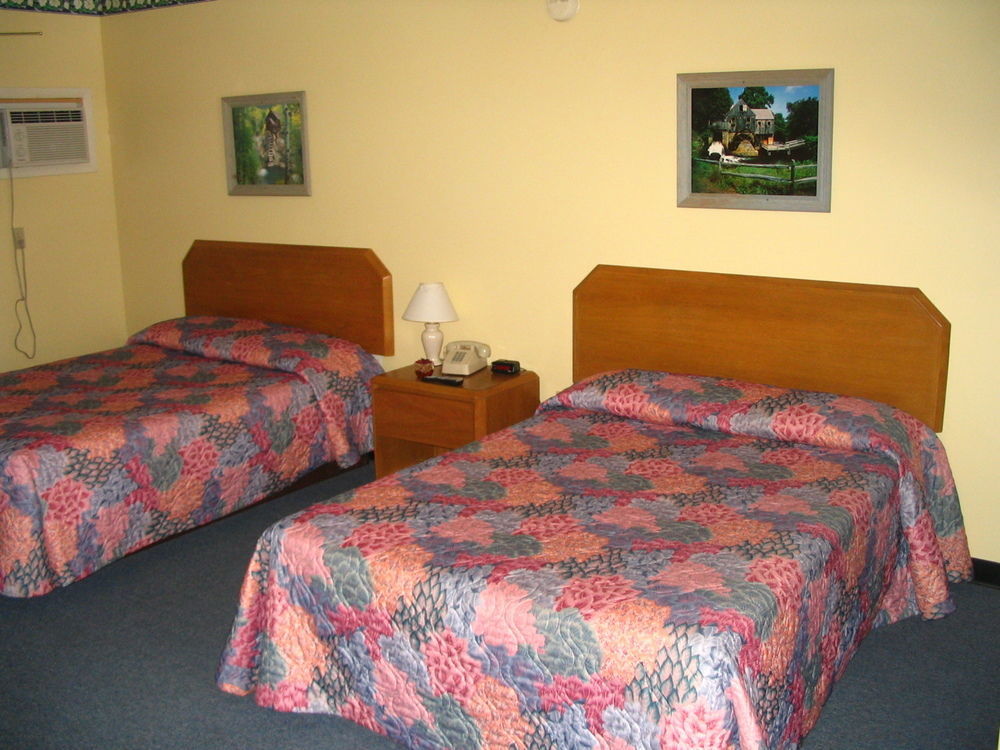 Warrensburg Inn & Suites - 6 Mi To Lake George 外观 照片