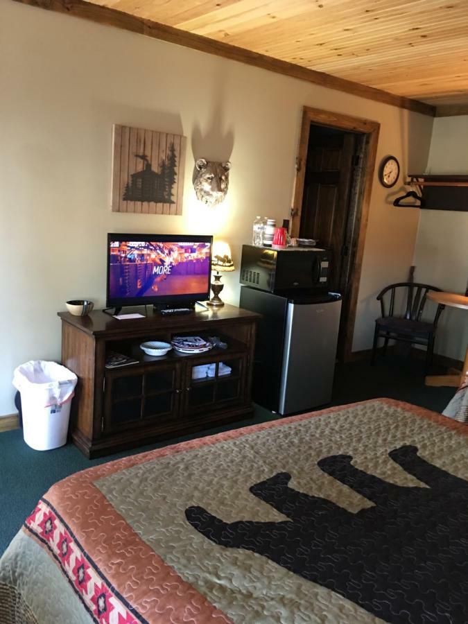 Warrensburg Inn & Suites - 6 Mi To Lake George 外观 照片