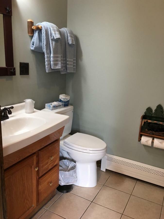 Warrensburg Inn & Suites - 6 Mi To Lake George 外观 照片